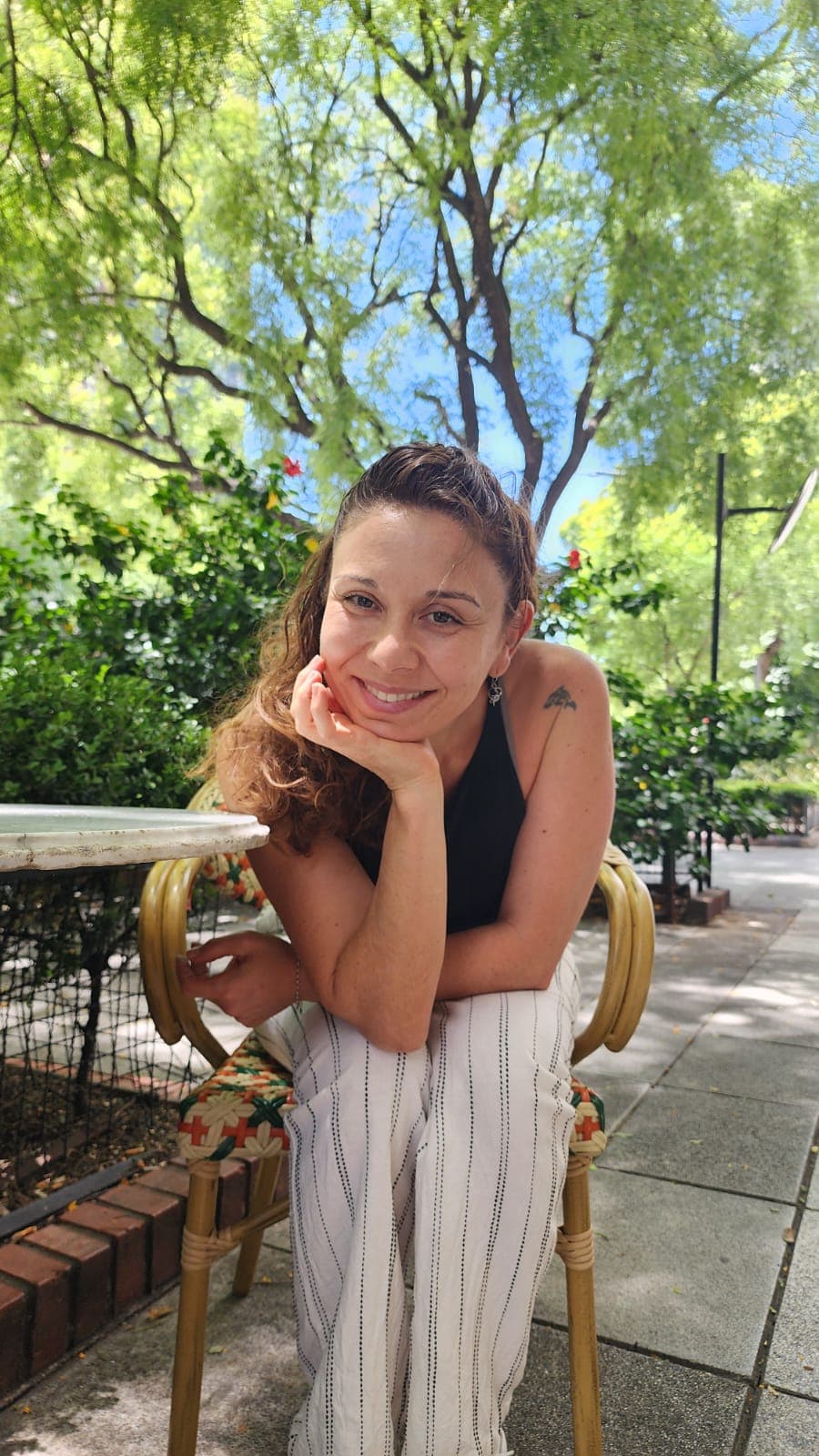 Mary Ledesma sonriendo